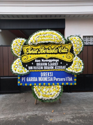 Papan Bunga Duka di Giritontro